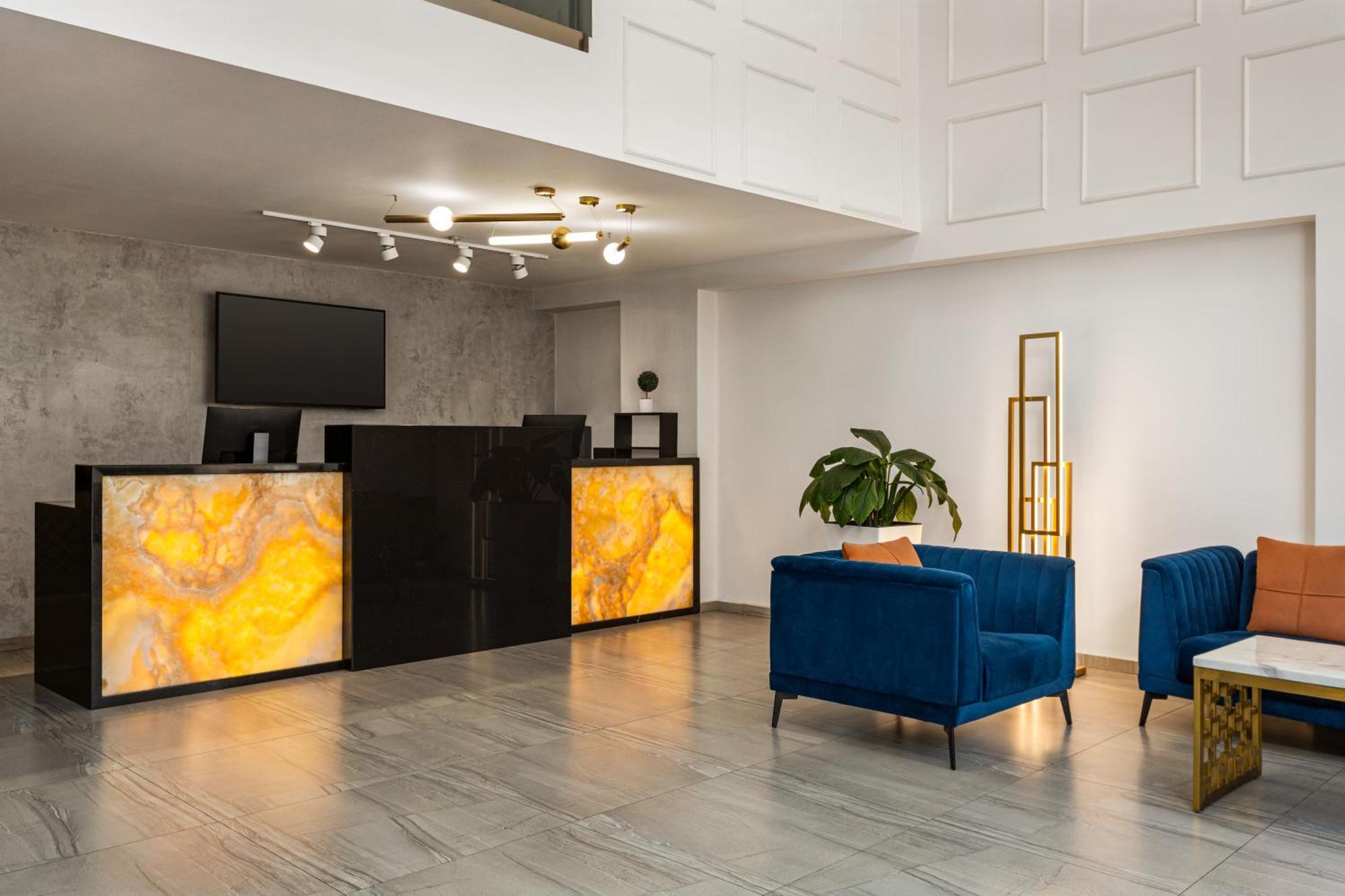 Ramada By Wyndham Tbilisi Old City 外观 照片